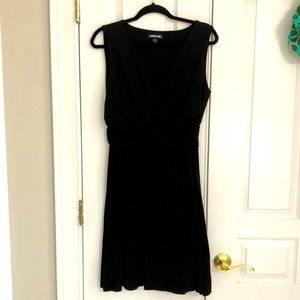 Casual knit wear dress, size 10-12. No pockets, no color fading. Rouched waist